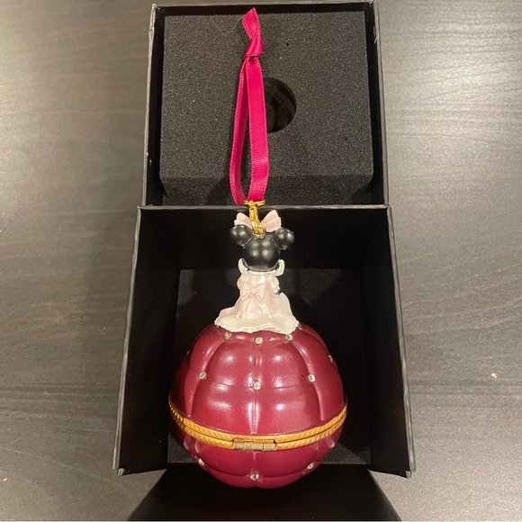 Disney Sketchbook Minnie engagement ornament - Picture 2 of 5